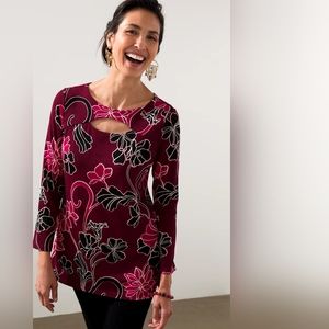 Chico's Print Keyhole Top Size 2